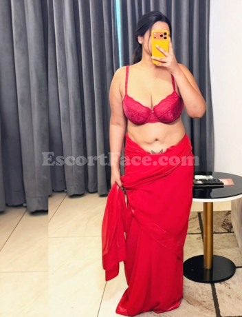 Priya - escort girl from escorts agency  (India)