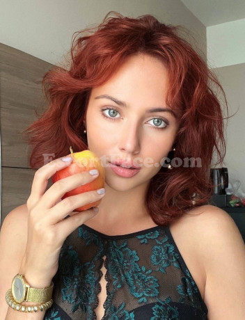 Roksi  - escort girl from escorts agency  (Italy)