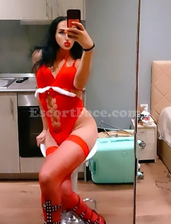 QUEEN TASIA Shemale escort Patras