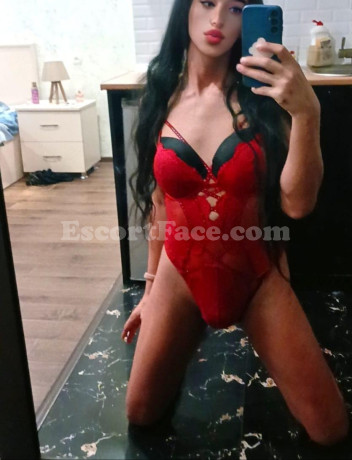 QUEEN TRANS TASO Shemale escort Corinth