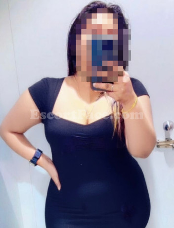 Escort in Chennai - Malni 