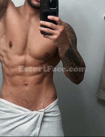 Davi male escort Kavala