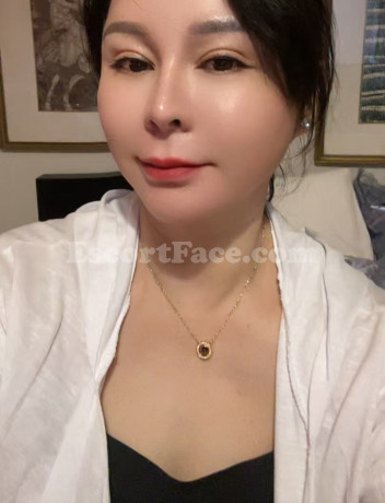 Escort in Athens - linda